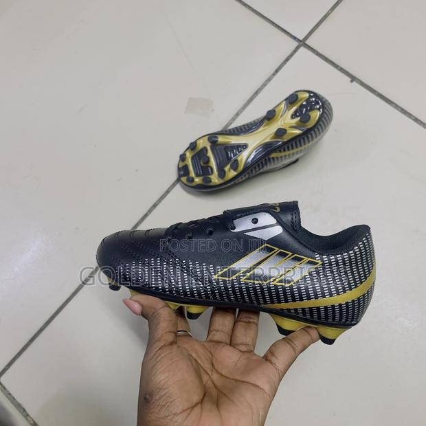 Black Gold Kids Football Boots 31-36