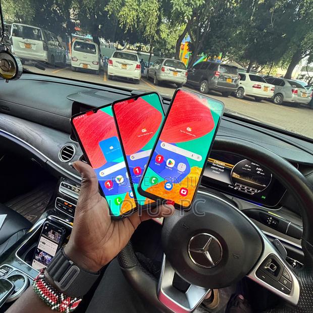 Samsung Galaxy M33 5G 128 GB Blue