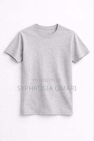 Plain Tshirt - thumbnail 2