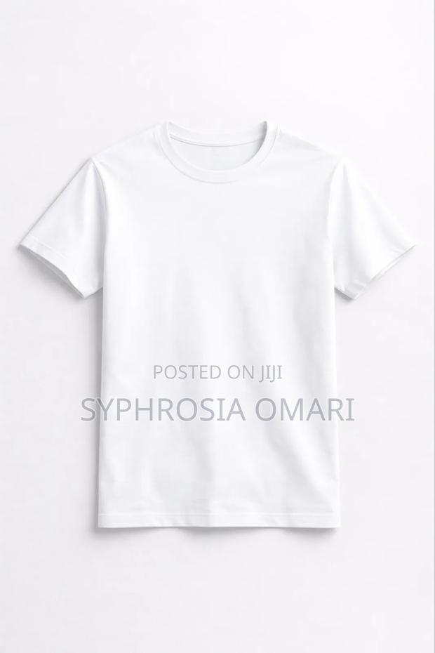 Plain Tshirt - thumbnail 3