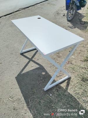 Workstation Table - thumbnail 2