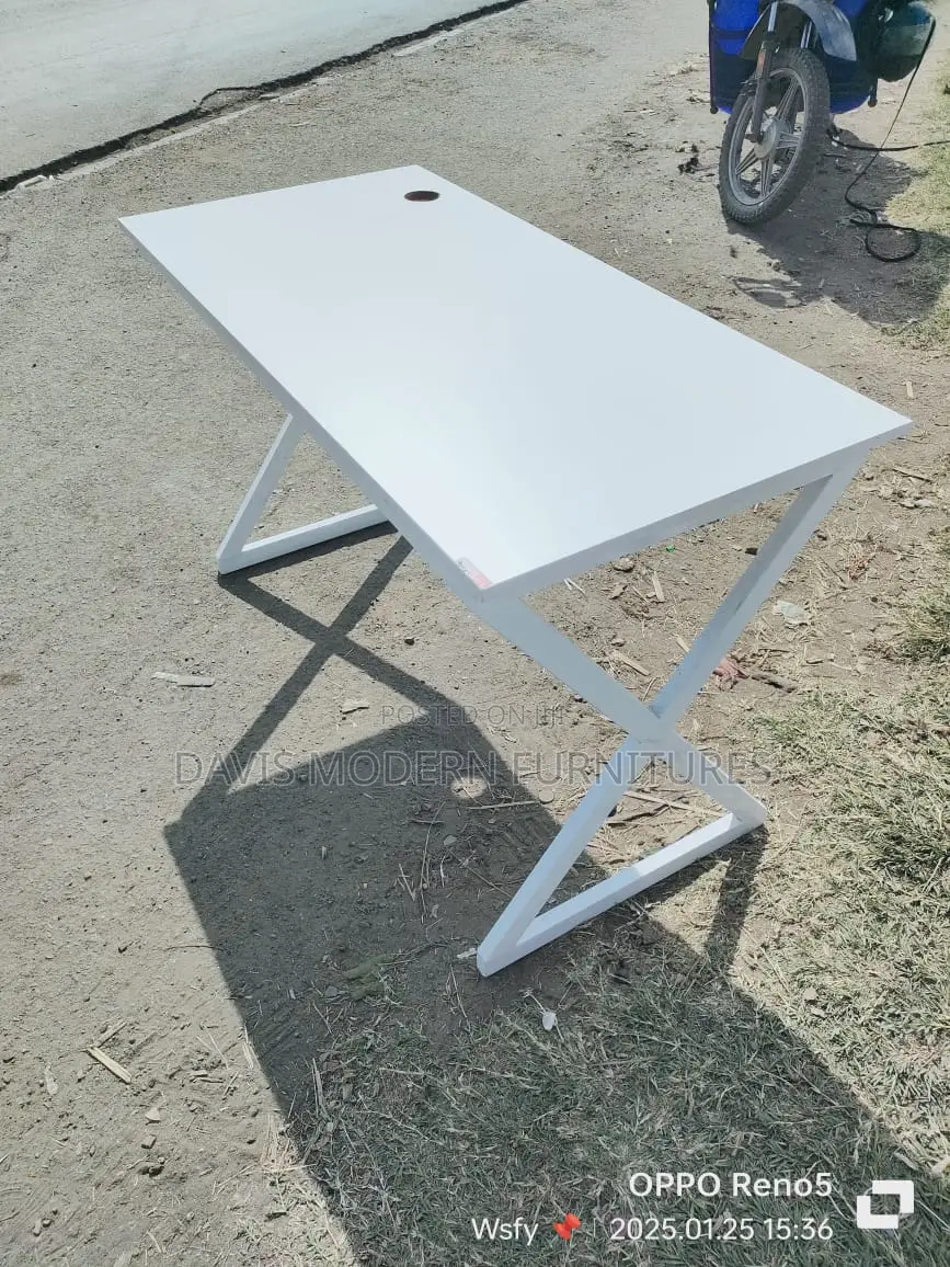Workstation Table