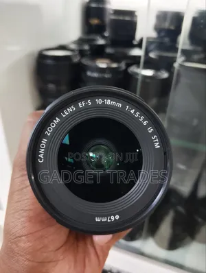Canon Ef-S 10-18mm F/4.5-5.6 Is STM Lens