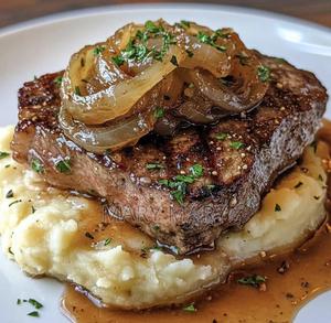 Mash, Steak and Onions - main view