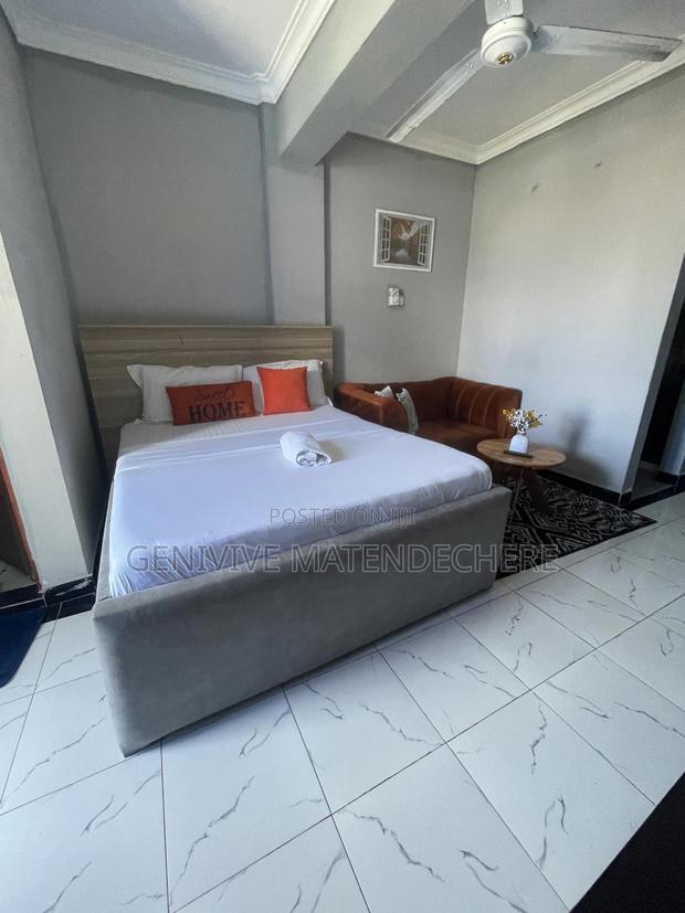 Amazon View - thumbnail 4