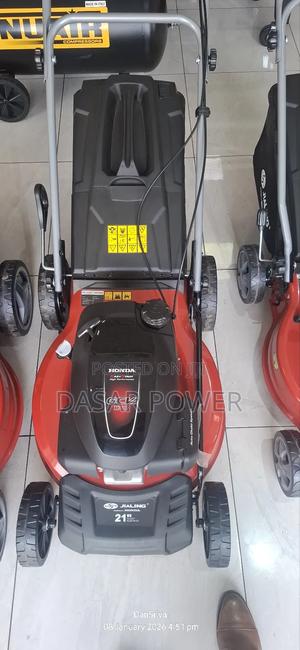 Honda Gcv170 Self Propelled Lawnmower - thumbnail 2
