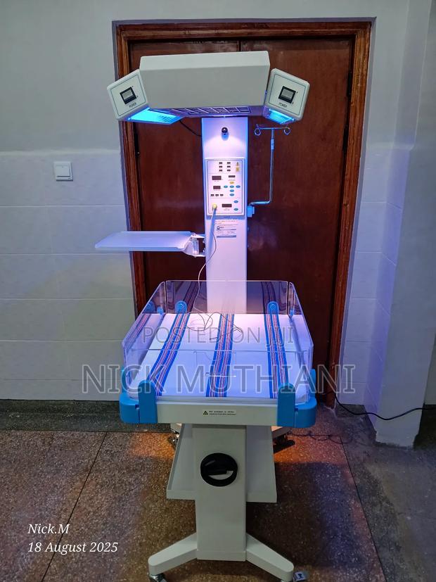 Baby Warmer With Phototherapy