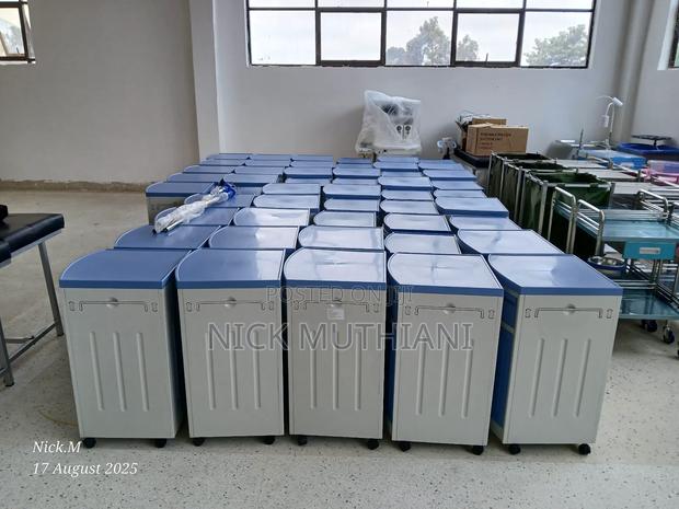 Bedside Cabinets - thumbnail 3