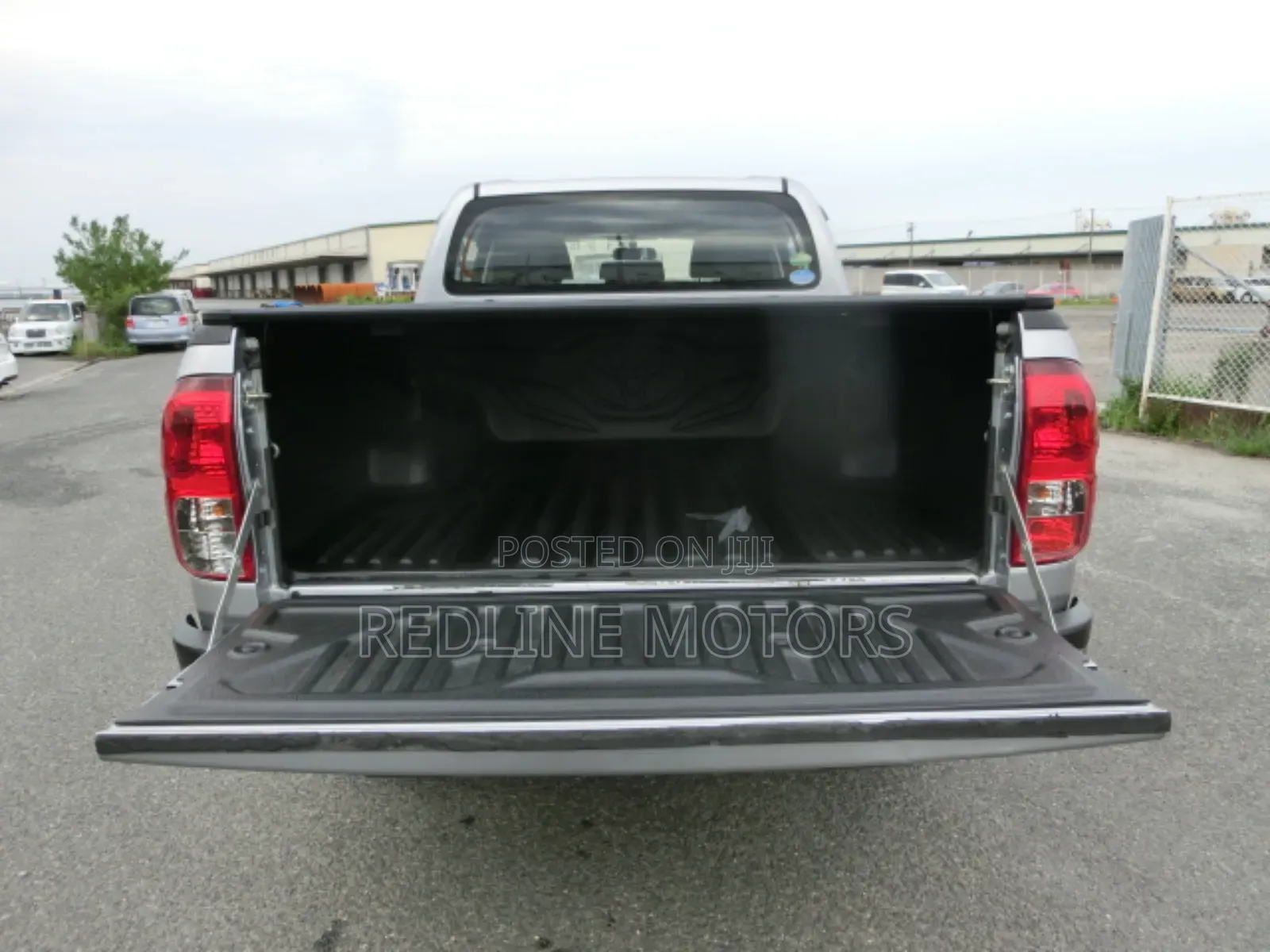 Toyota Hilux Revo Double Cab Deisel 2.4 RWD 2018 Silver