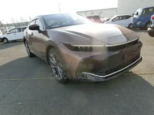 Toyota Crown 2022 Brown