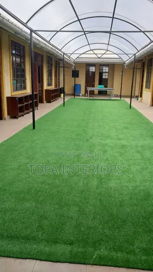 Pristine Appearance Decorative Artificial Turf Grass Carpets