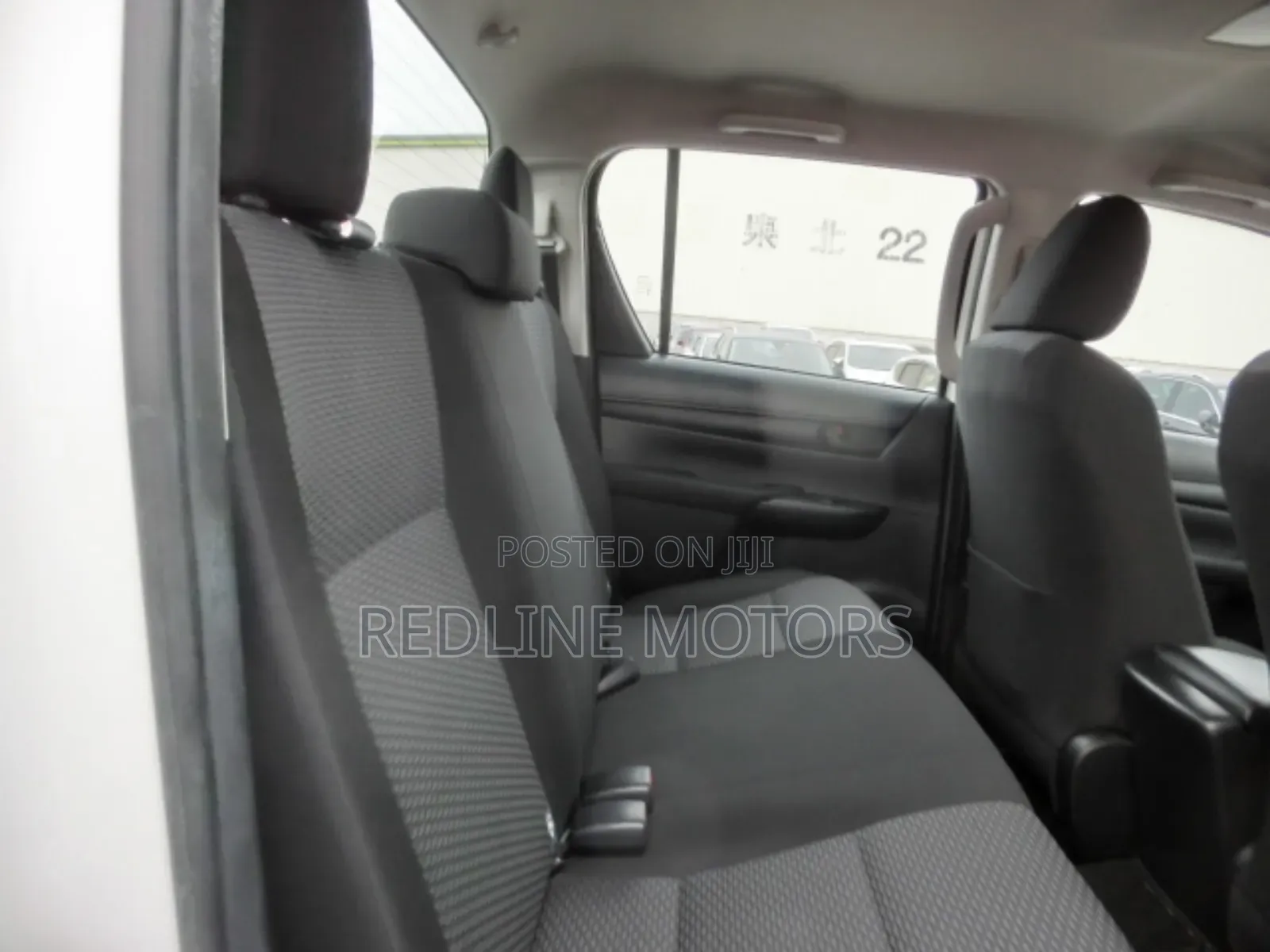 Toyota Hilux Revo Double Cab Deisel 2.4 RWD 2018 White
