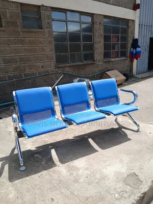 Blue Padded Link Chair