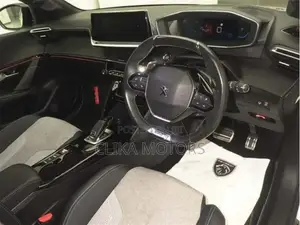 Peugeot 208 2020 White