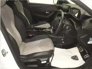 Peugeot 208 2020 White
