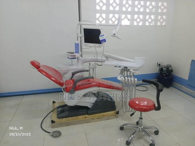 Dental Unit Complete With Compressor - thumbnail 2