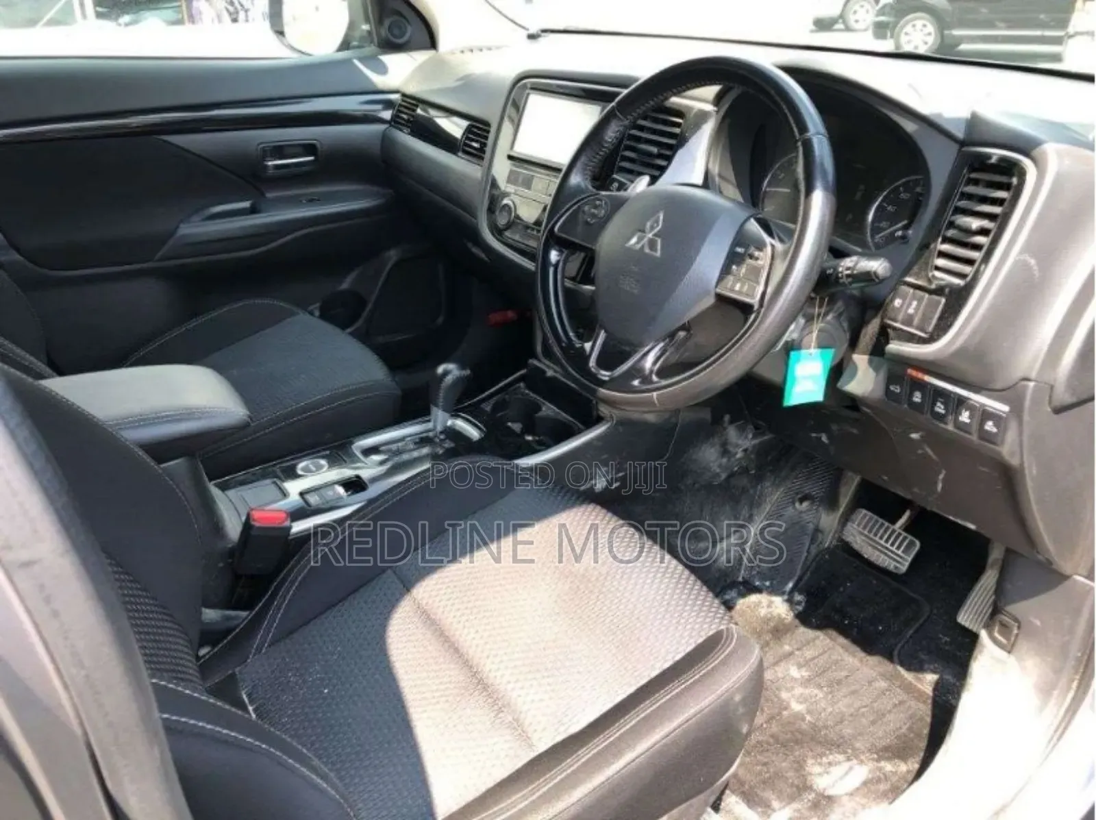 Mitsubishi Outlander ES AWC 2019 Silver