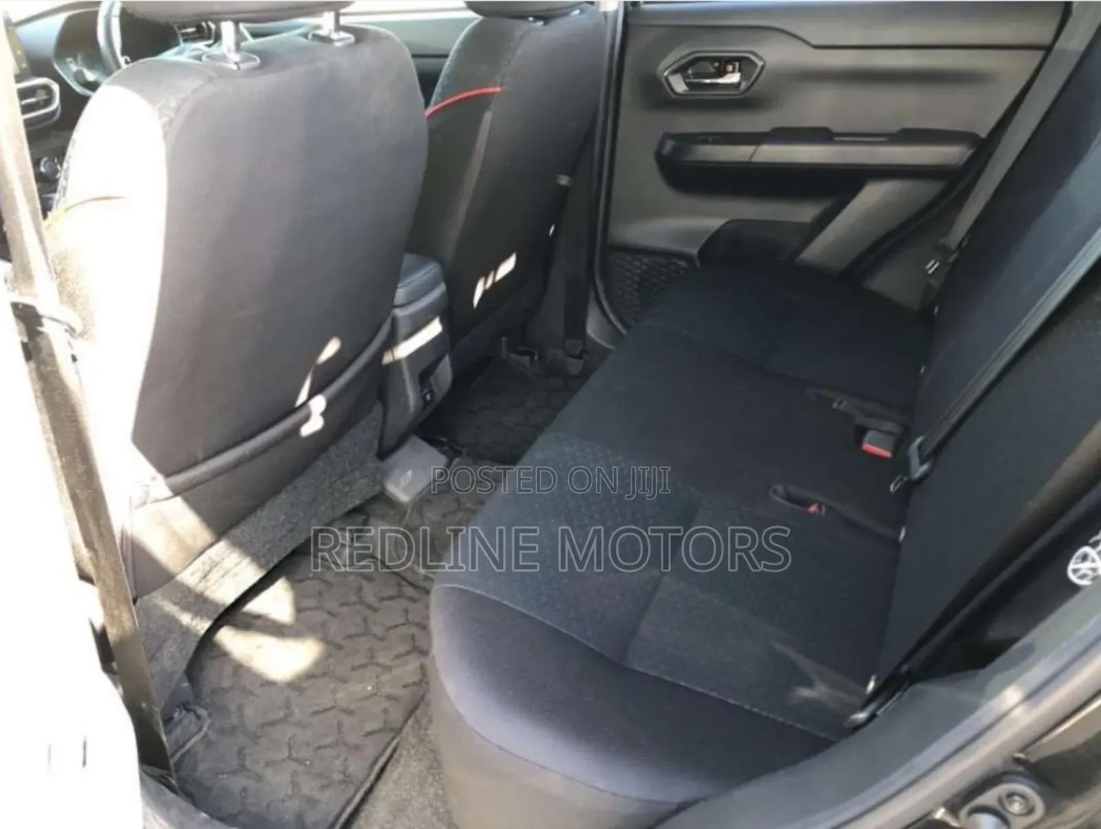 Toyota Raize 1.0 AWD 2019 Black