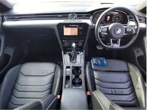 Volkswagen Arteon 2.0T SE R-Line w/19 FWD 2019 Red