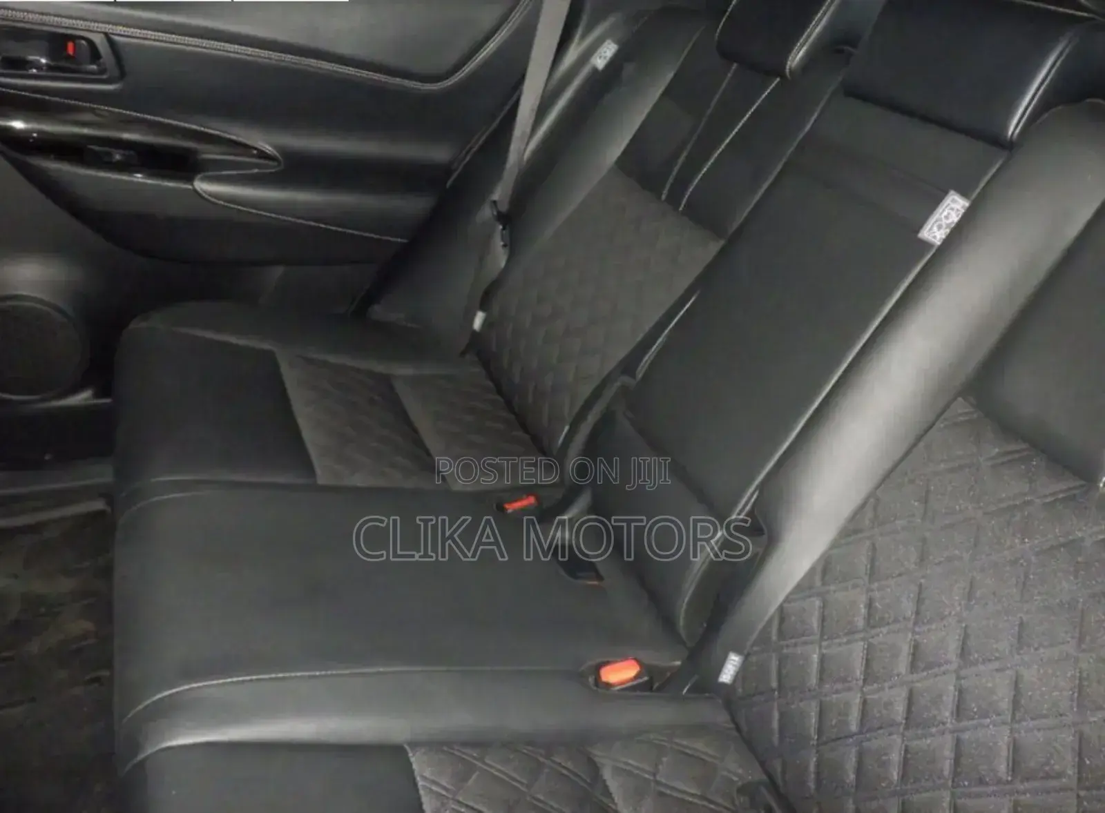Toyota Harrier 2.0 2019 White