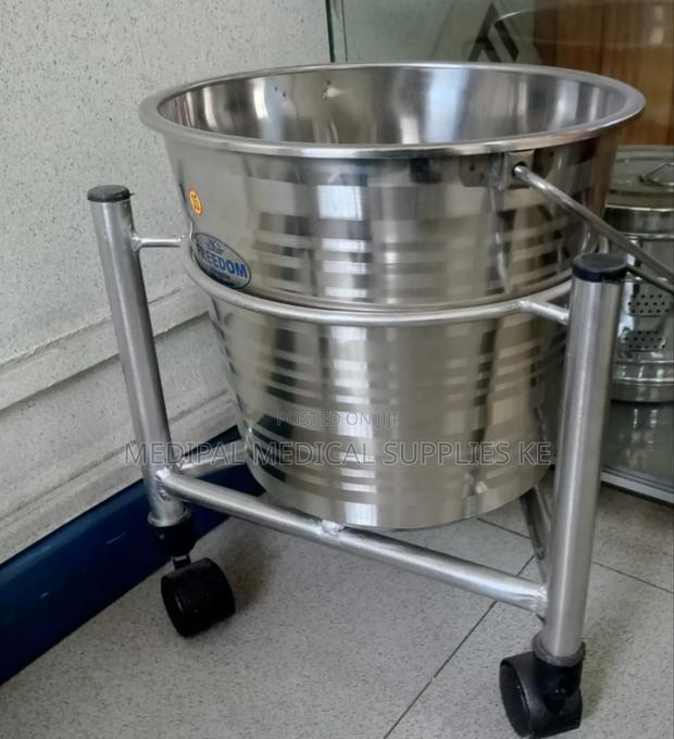 Large Kick Bucket - main view