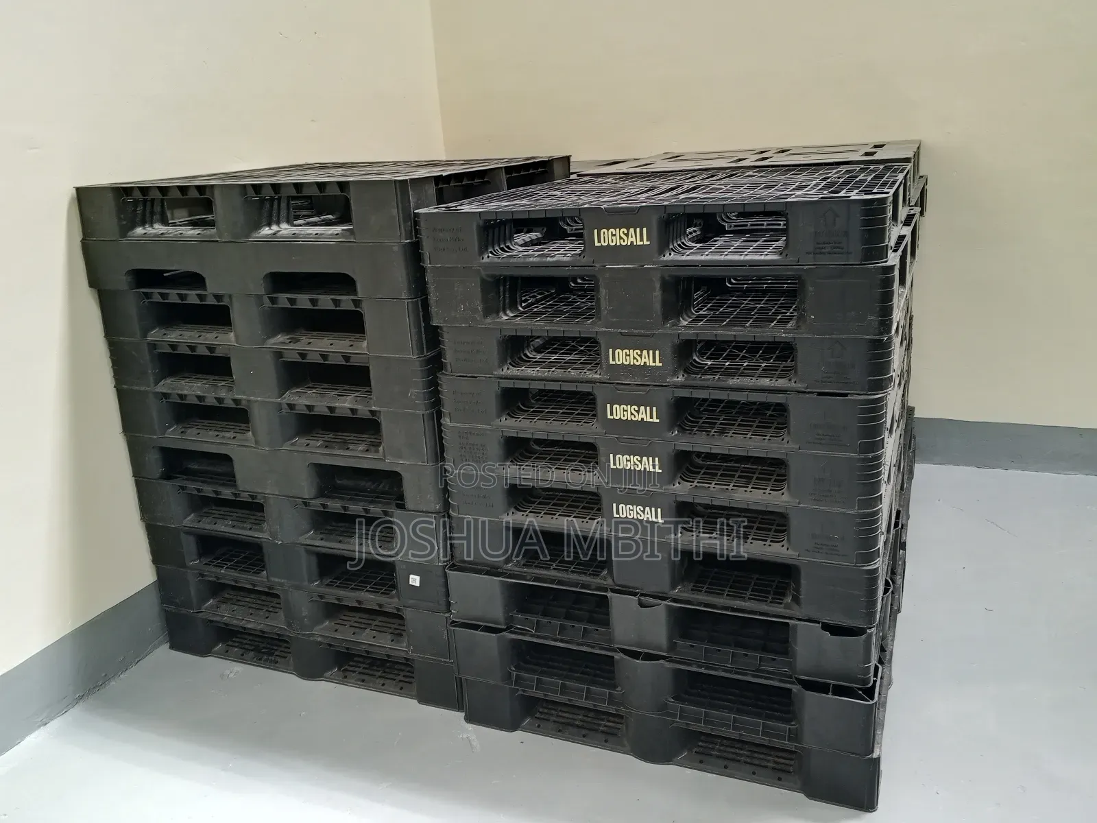 Wooden and Plastic Pallets