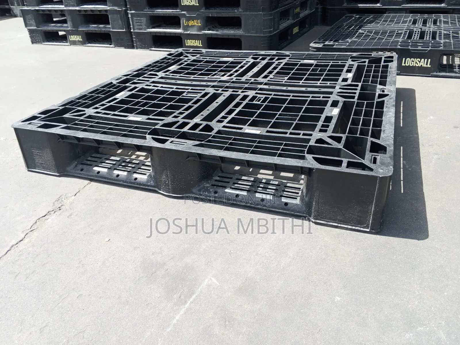 Wooden and Plastic Pallets