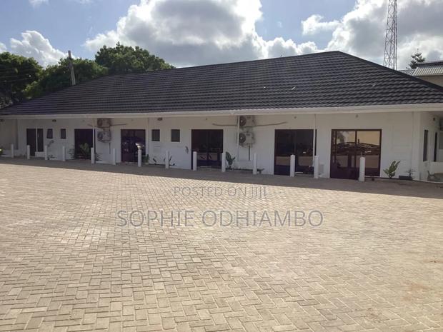 Standard Room Airbnb - thumbnail 4