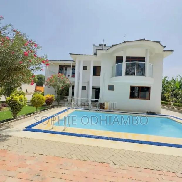 Standard Room Airbnb - thumbnail 8