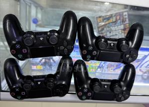 Previously Well Maintained Original Ps4 Pads - thumbnail 2