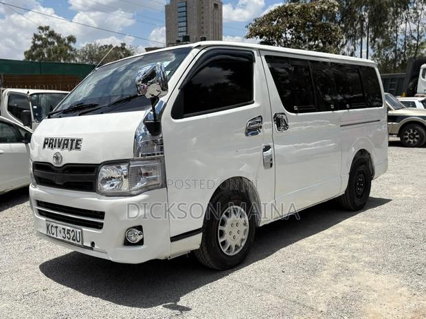 Toyota HiAce 2012 White - thumbnail 2