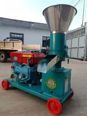Diesel-engine-driven Animal Feed Pellet Machine.