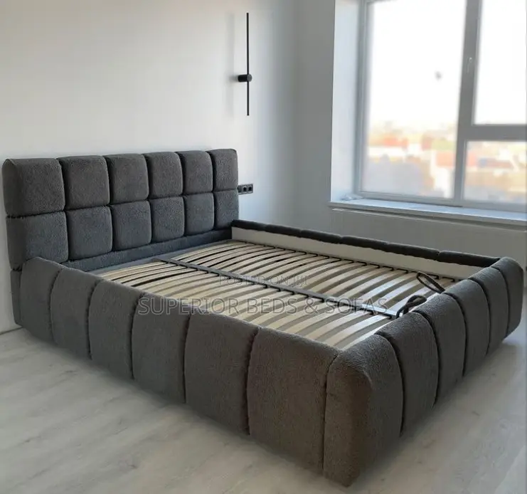 5x6 Minimalist Urban Chic Chester Bed