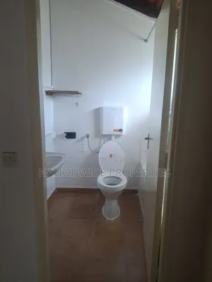 4bdrm Maisonette in Greenfields Estate for rent