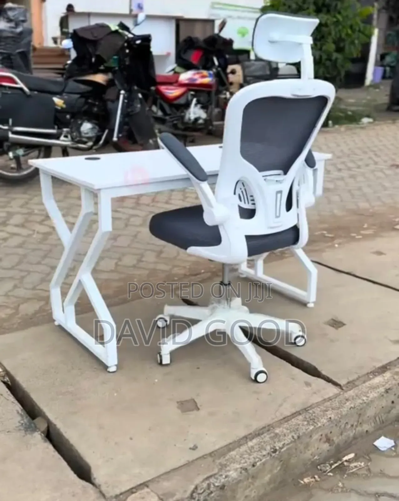 Study Table and Chairs