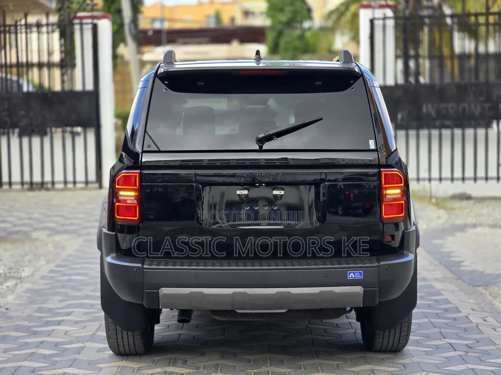 Toyota Land Cruiser Prado 2.8 2024 Black