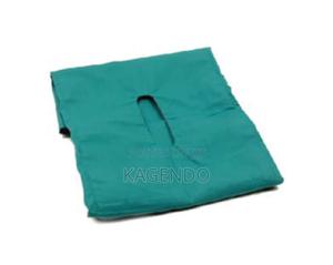 Green Surgical Drape 60x70 Cm With Hole - thumbnail 2