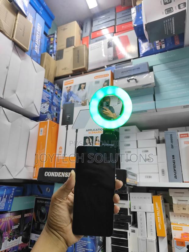 Phone Attached Ring Light - thumbnail 3