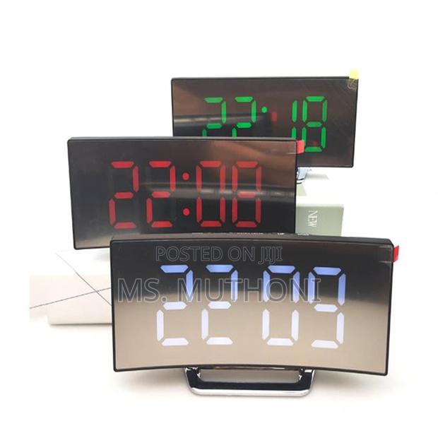 7" Curved Screen Digital Alarm Clock - main view