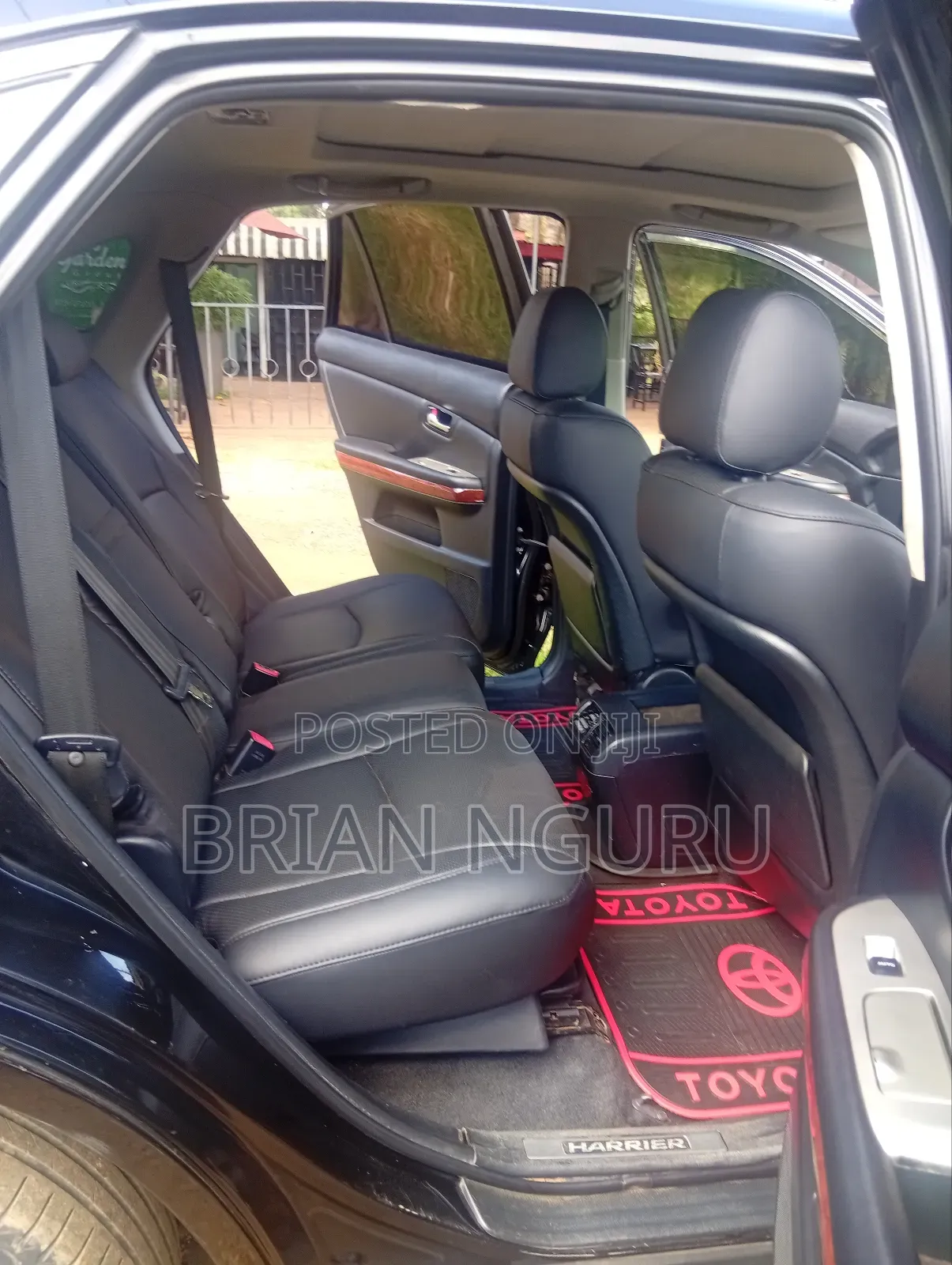 Toyota Harrier 2.4 2010 Black