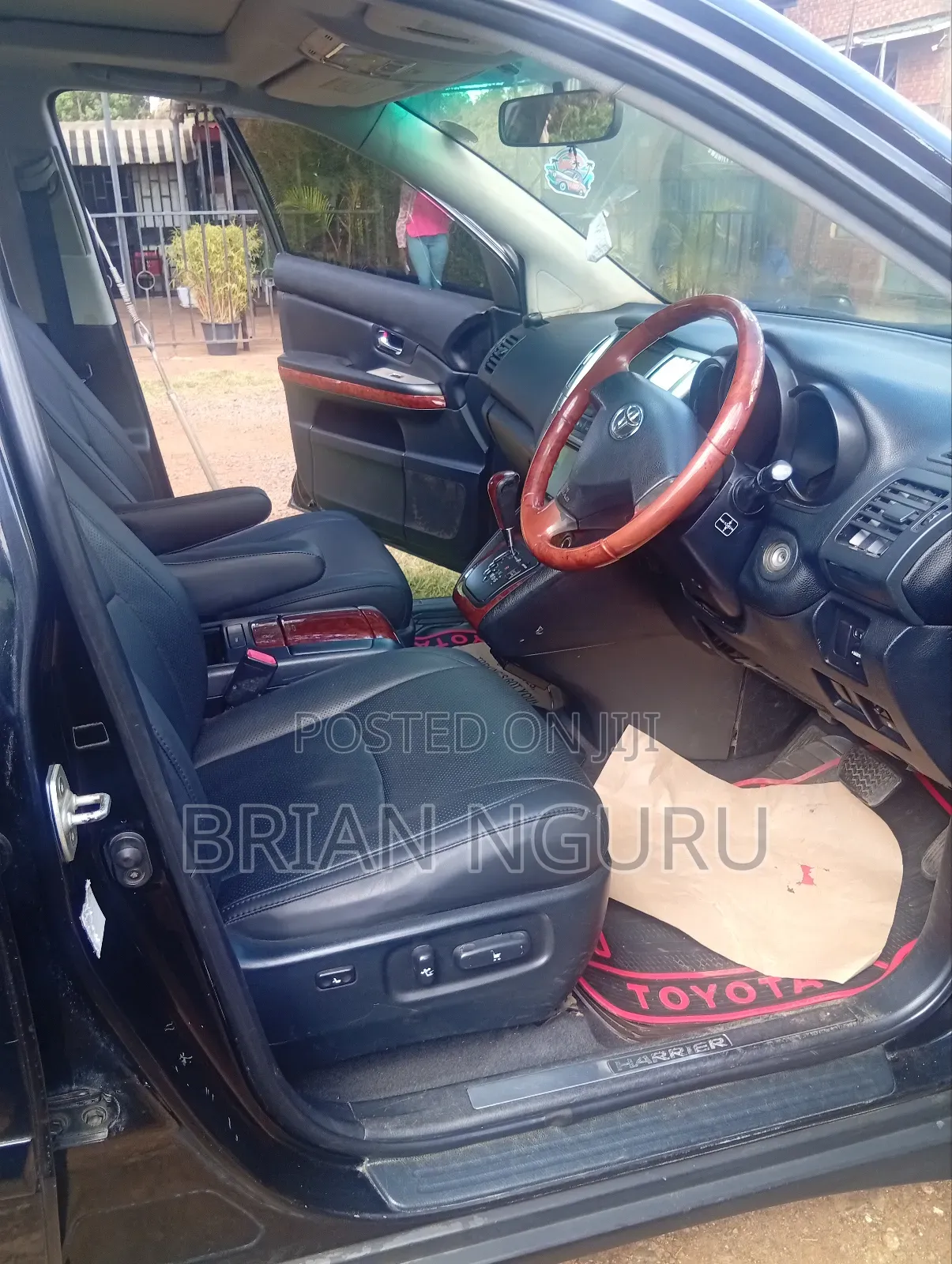 Toyota Harrier 2.4 2010 Black