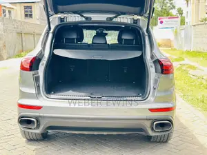Porsche Cayenne Diesel AWD 2016 Gray