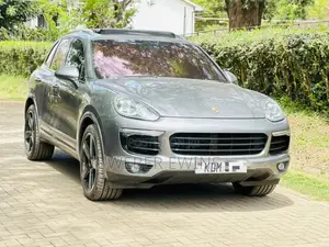 Porsche Cayenne Diesel AWD 2016 Gray