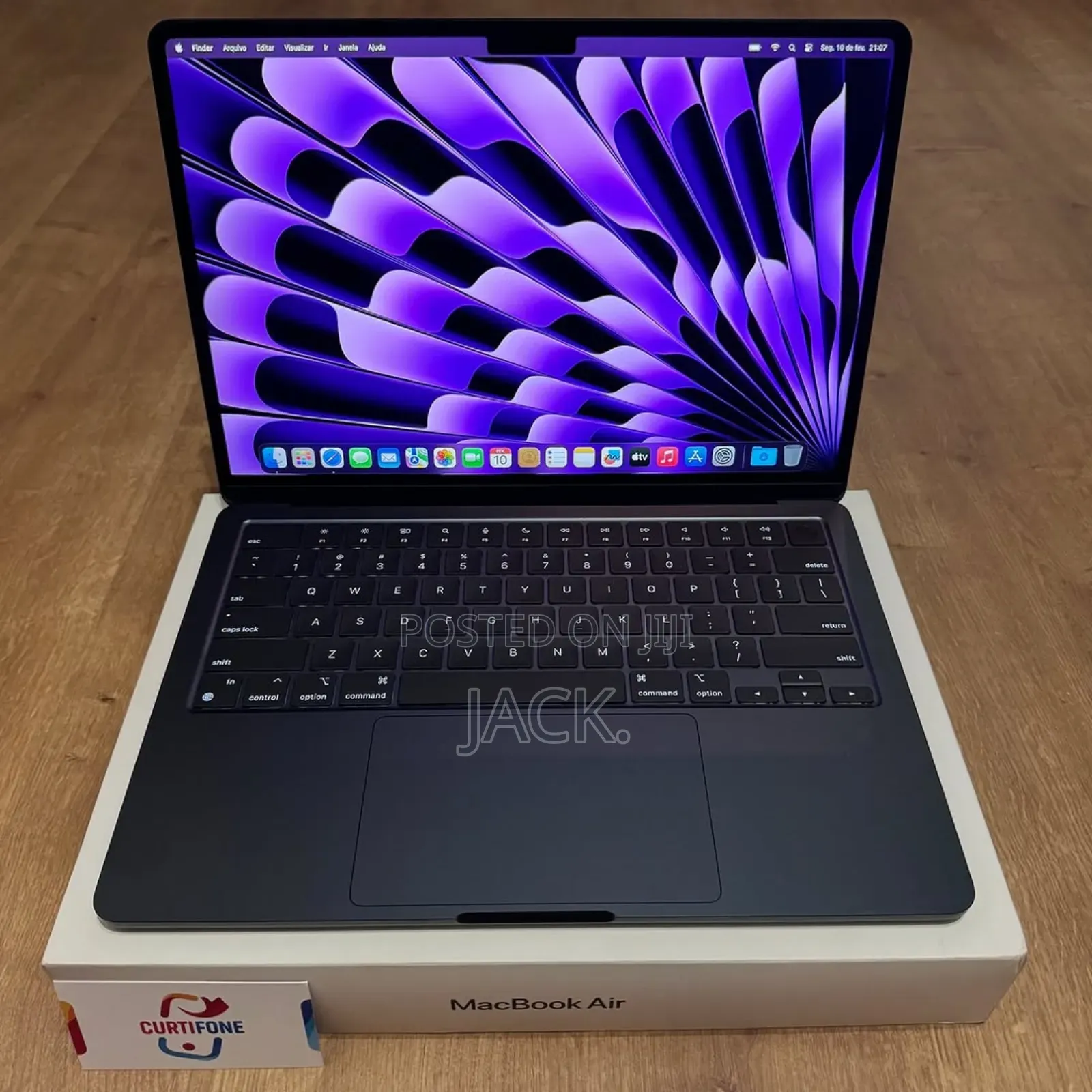 Laptop Apple MacBook Air 2024 M3 13-inch 16GB Apple M3 SSD 256GB