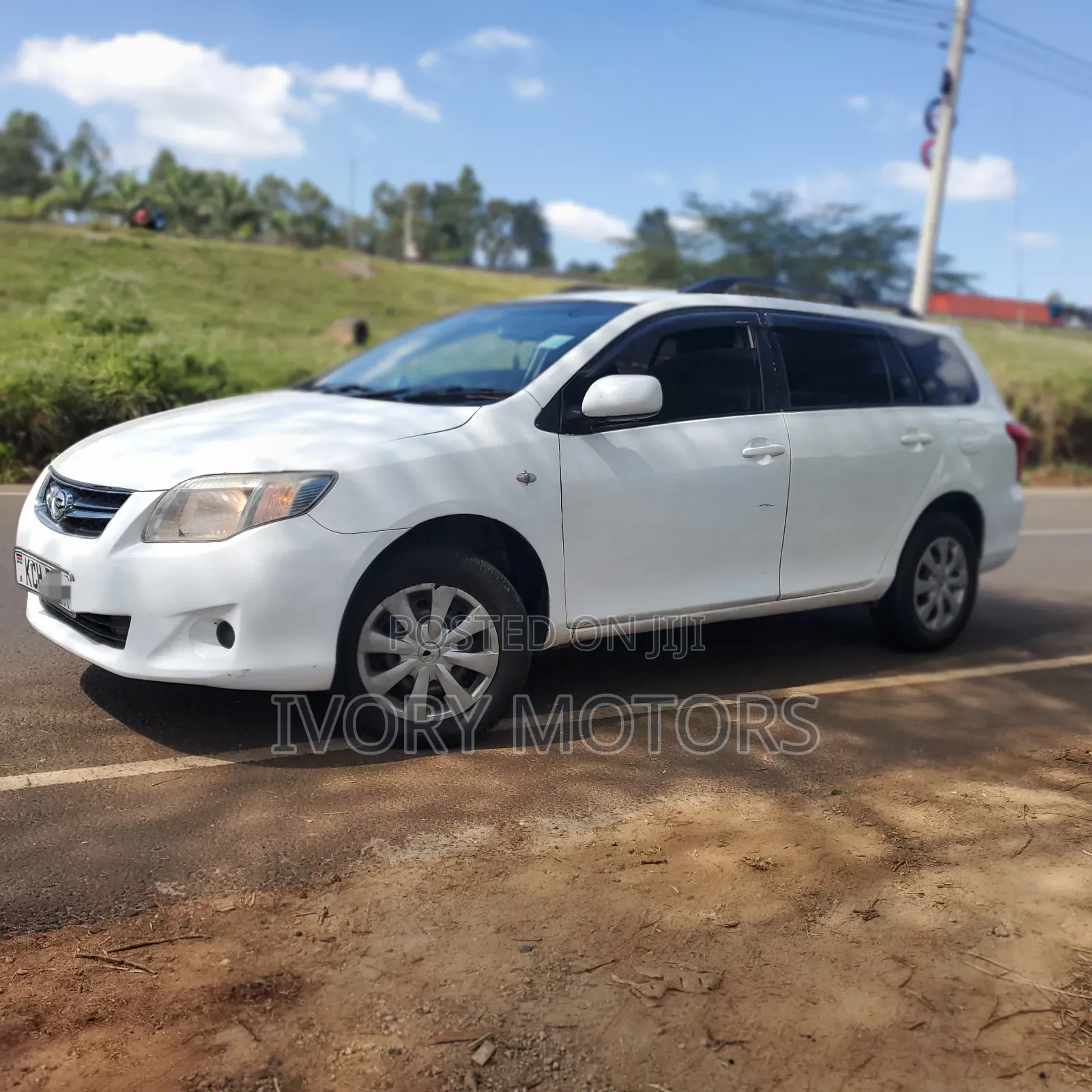 Toyota Corolla Fielder 2009 White