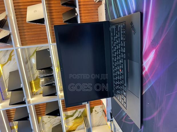 Laptop Lenovo ThinkPad X1 Carbon 16GB Intel Core I7 SSD 512GB - main view