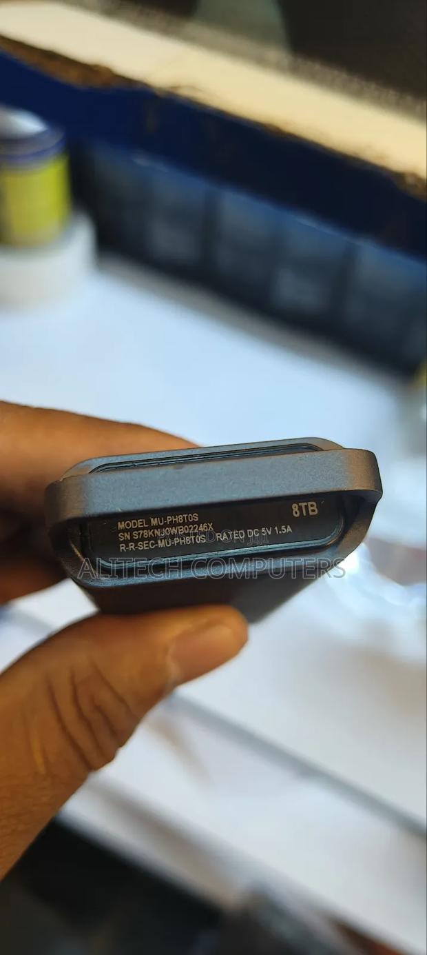 Samsung External SSD 8tb - thumbnail 6