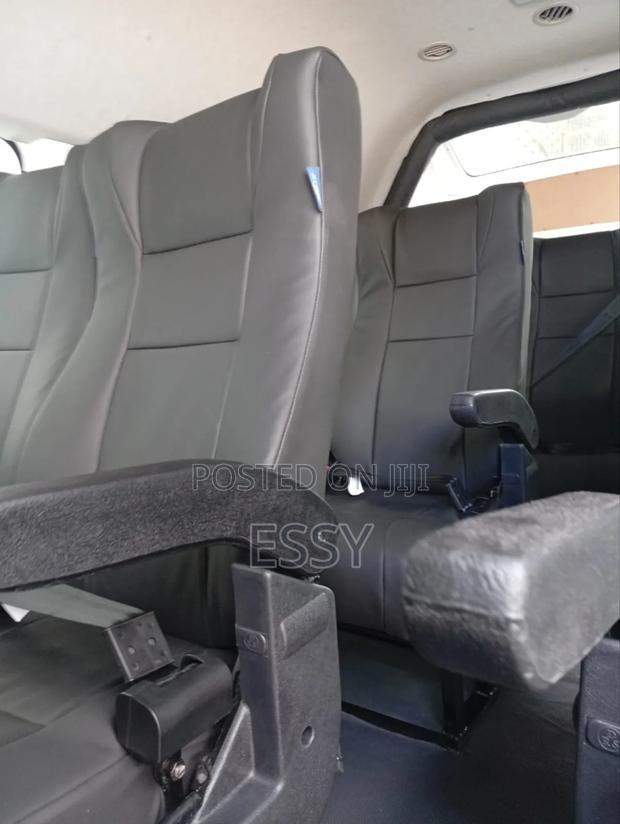 Executive Hiace Seats With Moulded Foam - thumbnail 2