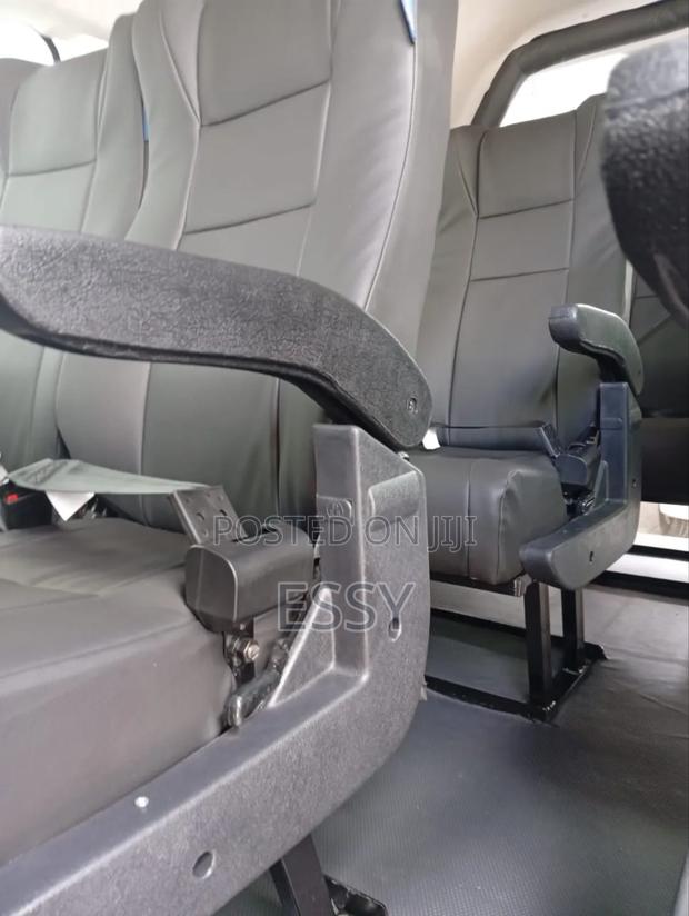 Executive Hiace Seats With Moulded Foam - thumbnail 5