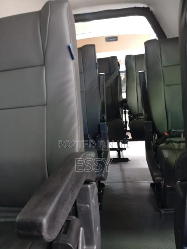 Executive Hiace Seats With Moulded Foam - thumbnail 6